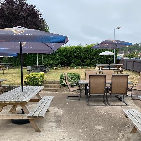 The Poacher Pub Portishead Exterior foto